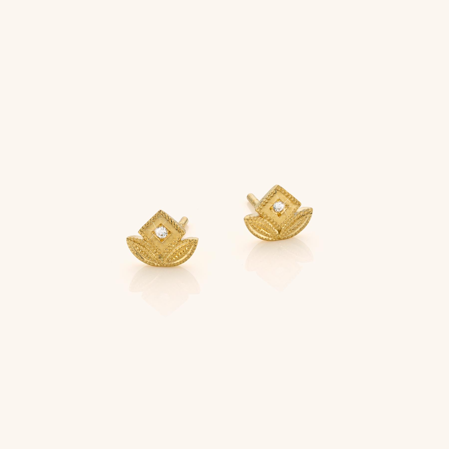 Olivia oorstekers 0.02ct — foto 1
