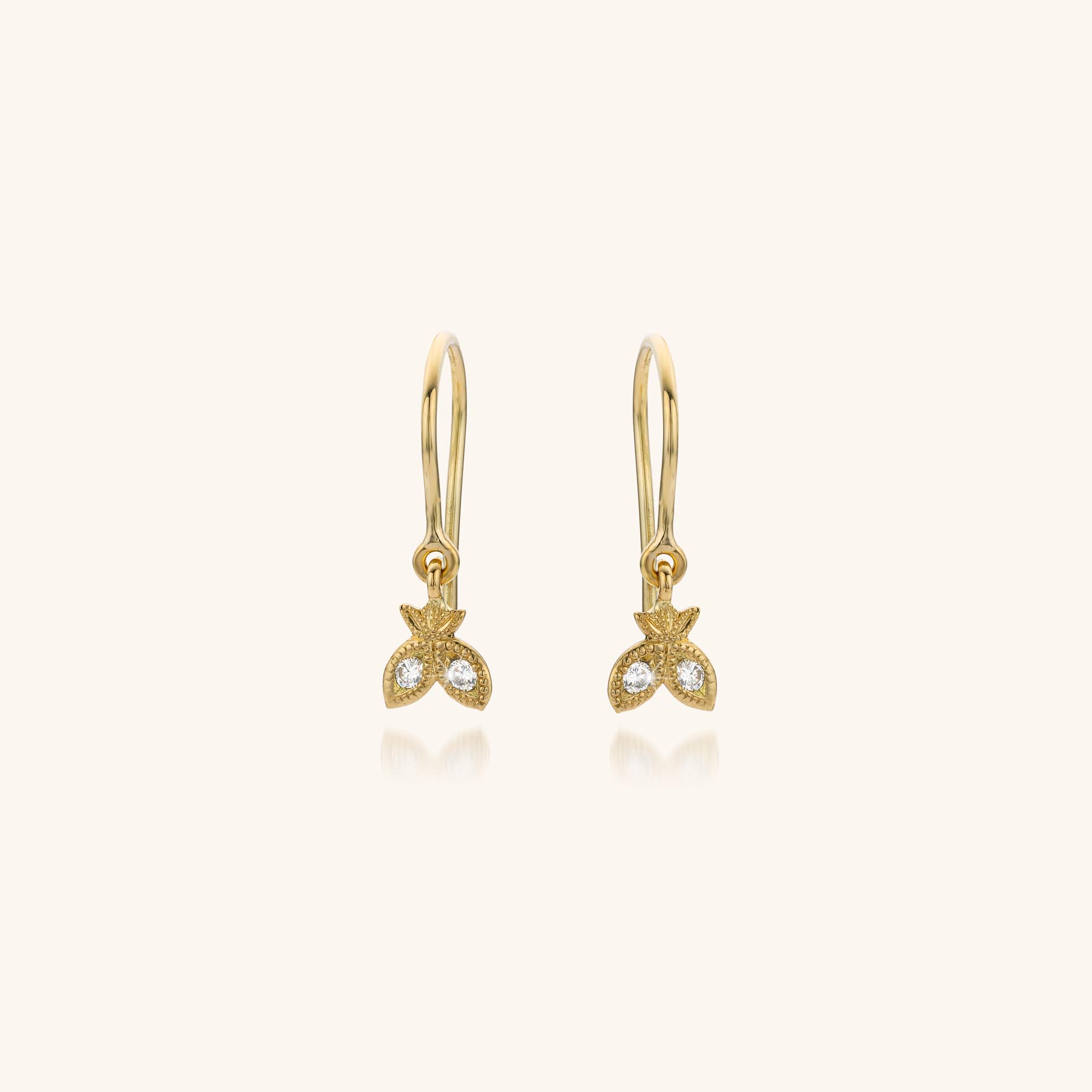 Olivia oorhangers 0.08ct