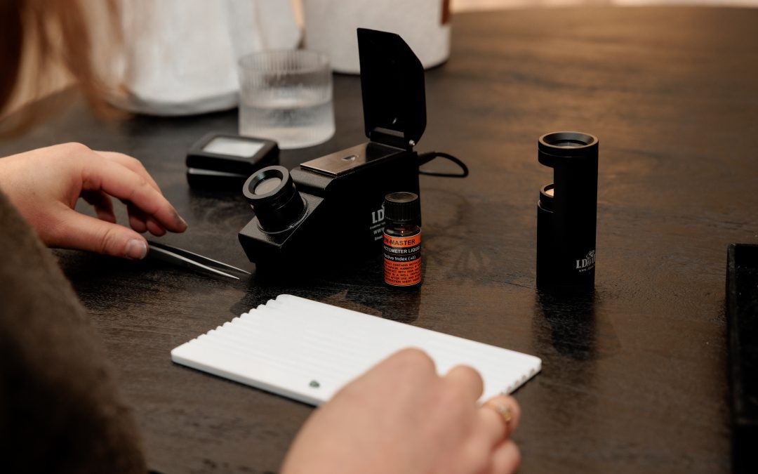 De wondere wereld van gemmologie: waarom de ene edelsteen de andere niet is